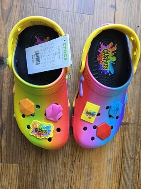 NWT Sz. 3 Crocs Kids' Gushers Rainbow Clogs - Multicolor, Novelty, Lightweight